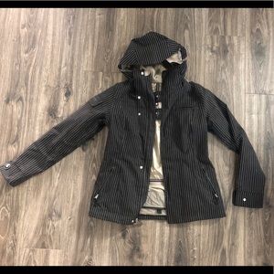 Burton Women’s Black Striped Snowboard Jacket